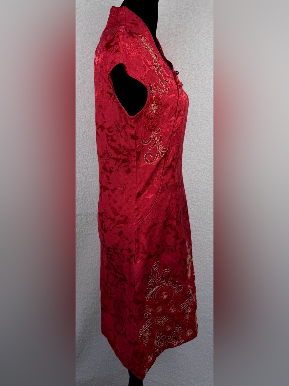 Red/Gold Floral Embroidered Mandarin Collar Sheath Mini Dress, XL - Picture 11 of 15